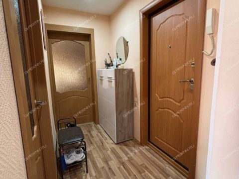 2-komnatnaya-b-r-zarechnyy-d-7 фото