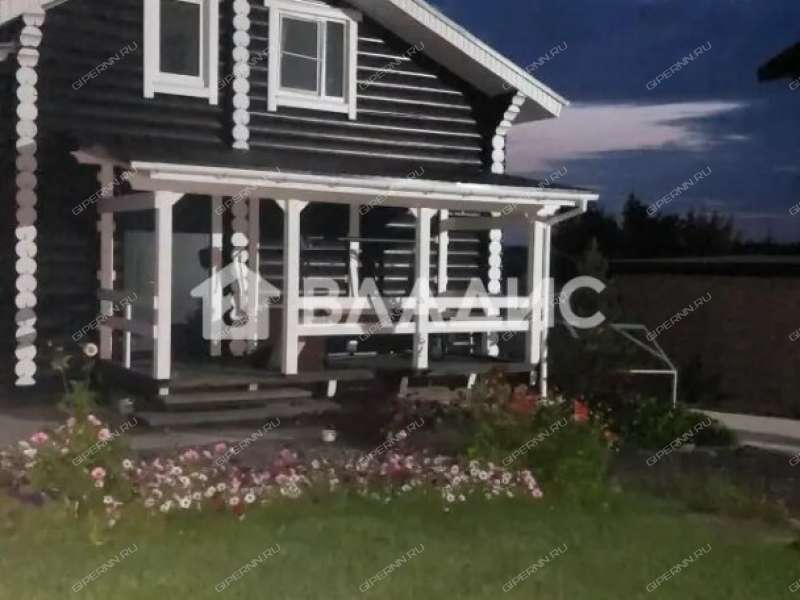 дом на Нагорной улице село Старково