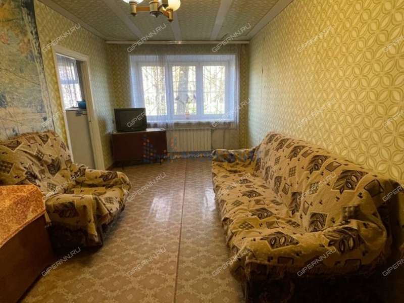 трёхкомнатная квартира на Моховой улице дом 15/2