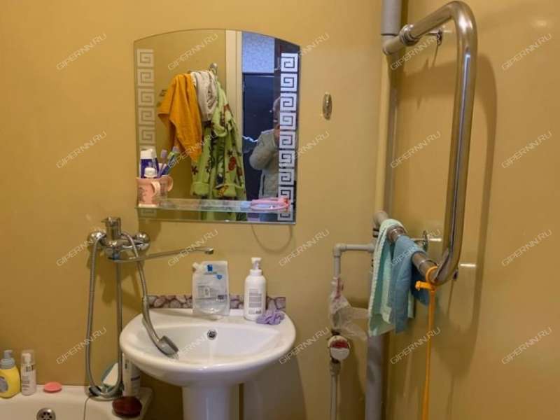 однокомнатная квартира на Мончегорской улице дом 12 к2