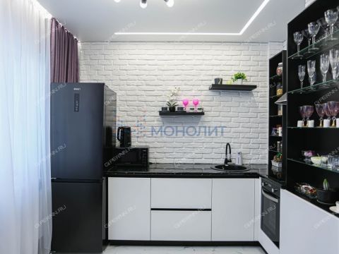 1-komnatnaya-ul-delovaya-d-22 фото