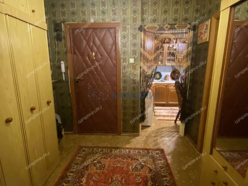 трёхкомнатная квартира на улице Панфиловцев дом 5