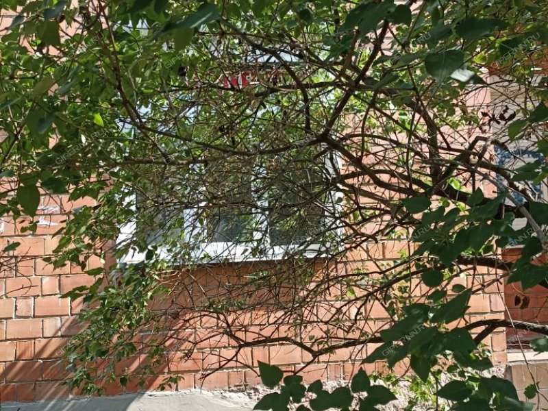 помещение под торговую площадь на улице Сергея Есенина