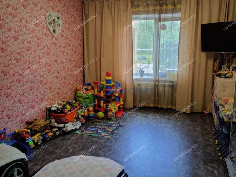 четырёхкомнатная квартира на Космической улице дом 57