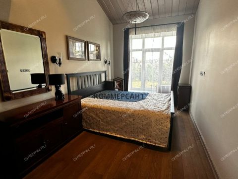 taunhaus-verhne-pecherskaya-sloboda-ulica фото