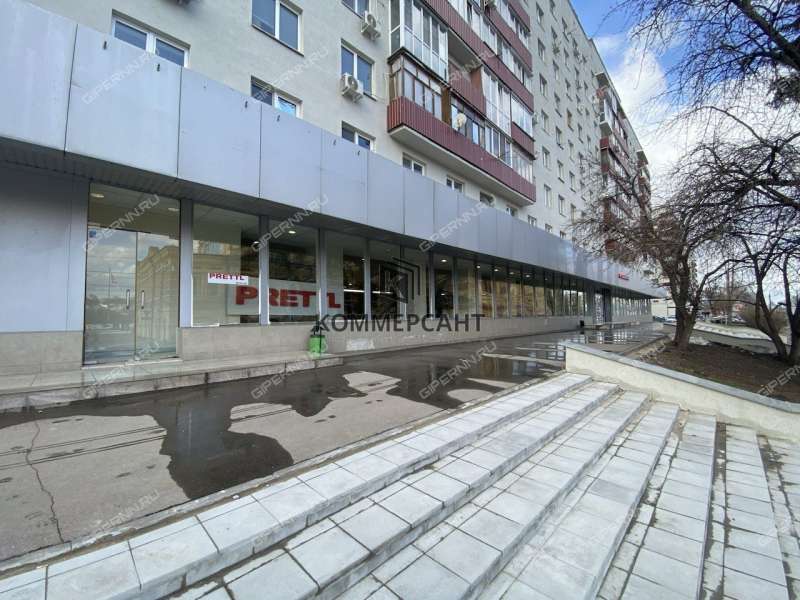 помещение под торговую площадь на Совнаркомовской улице
