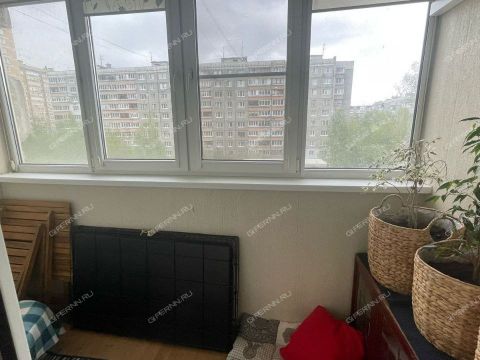 2-komnatnaya-nab-volzhskaya-d-5a фото