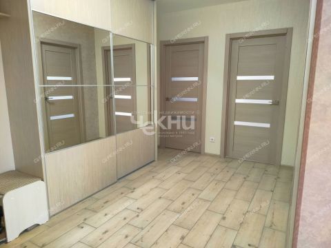 3-komnatnaya-ul-cvetochnaya-d-13 фото