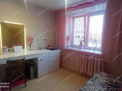 4-komnatnaya-ul-admirala-makarova-d-8-k1 фото