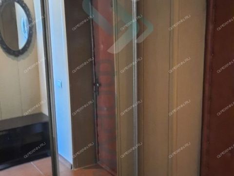 2-komnatnaya-ul-polevaya-d-10 фото