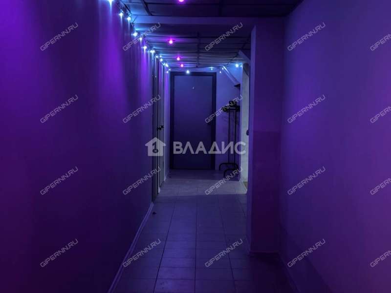 здание под офис, торговую площадь на Большей Печёрской улице