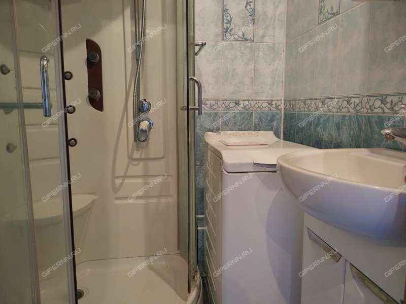 трёхкомнатная квартира на улице Мельникова дом 10