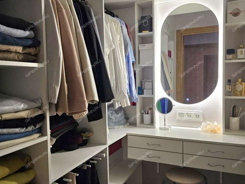 однокомнатная квартира на бульваре 60-летия Октября дом 23 к4