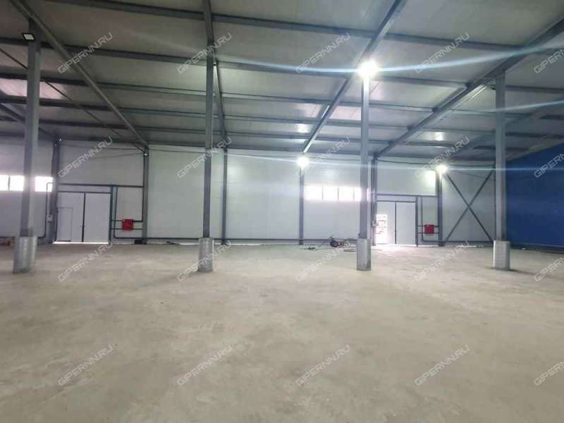 помещение под склад на Кузбасская ул, д.1