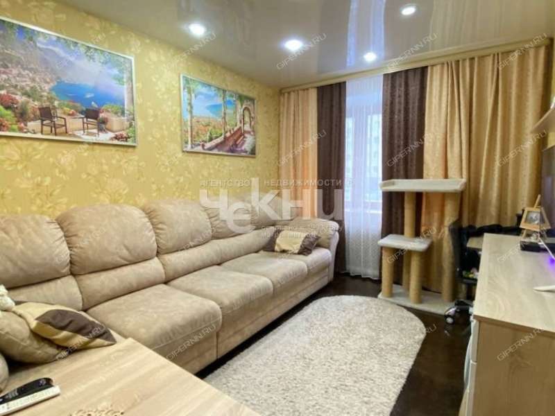 трёхкомнатная квартира на улице Родионова дом 197 к2