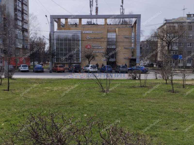 помещение под помещение свободного назначения, торговую площадь на улице Веденяпина