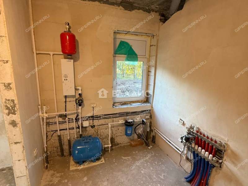 дом на  село Елховка