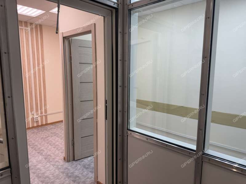 помещение под офис на бульваре 60-летия Октября