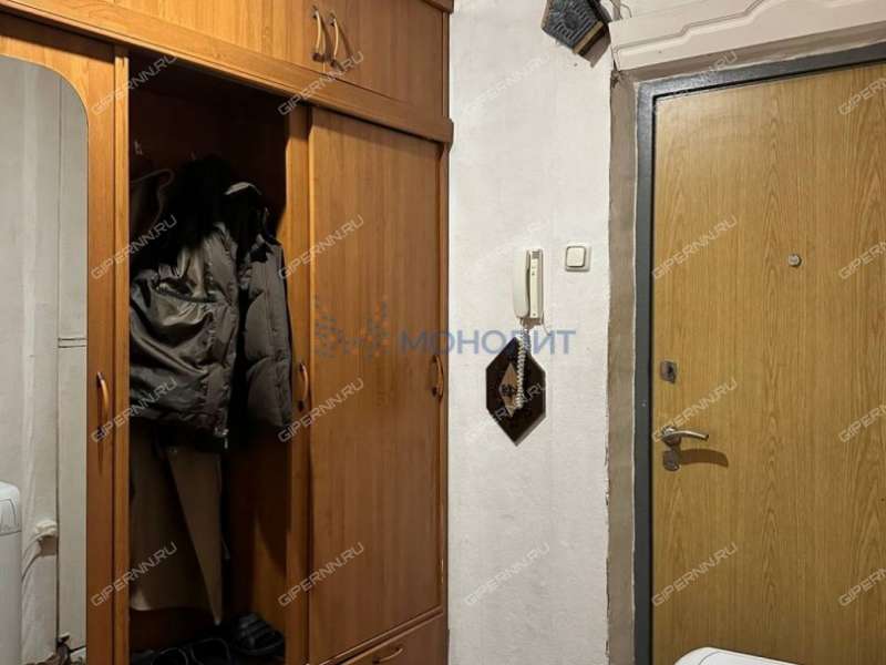 трёхкомнатная квартира в 6-м микрорайоне дом 11