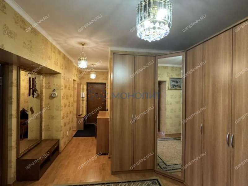 трёхкомнатная квартира на Большой Покровской улице дом 93б
