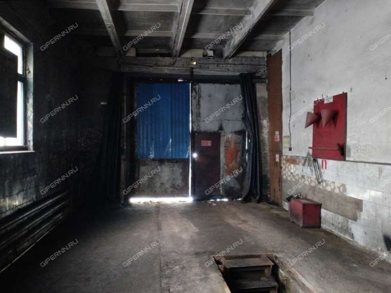 помещение под склад на Молодёжном проспекте