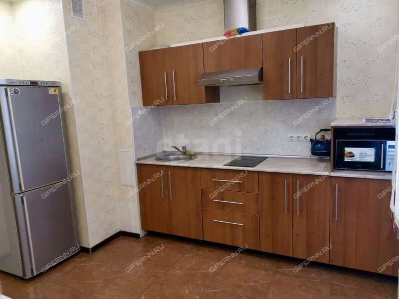 двухкомнатная квартира на улице Родионова дом 27