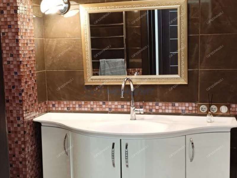 дом на Новой улице село Большая Ельня