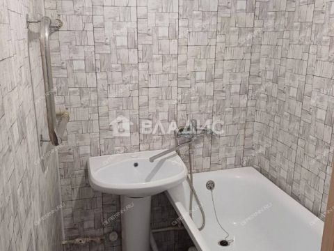 2-komnatnaya-ul-admirala-makarova-d-4-k2 фото