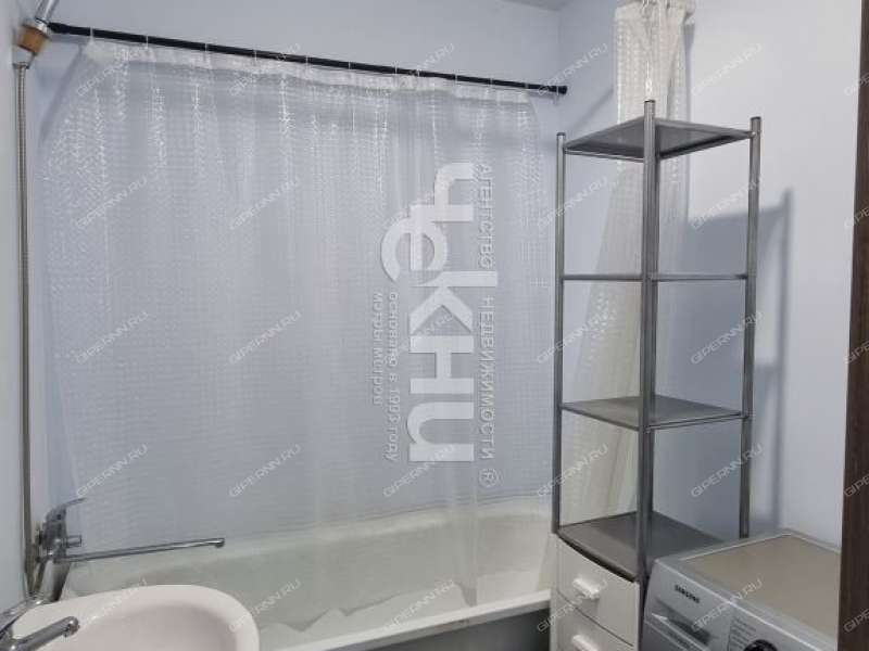 трёхкомнатная квартира на проспекте Кораблестроителей дом 60