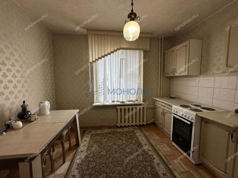 четырёхкомнатная квартира на проспекте Ильича дом 42А