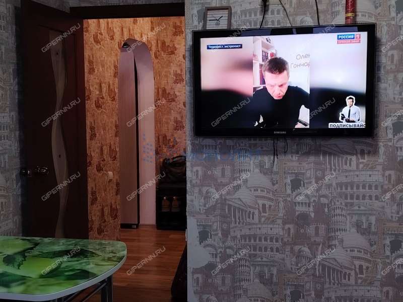 однокомнатная квартира на бульваре 60-летия Октября дом 23 к1