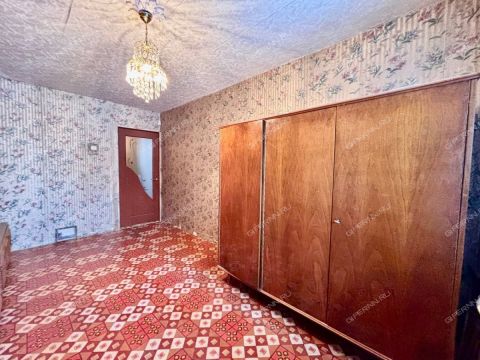 4-komnatnaya-ul-surikova-d-16a фото