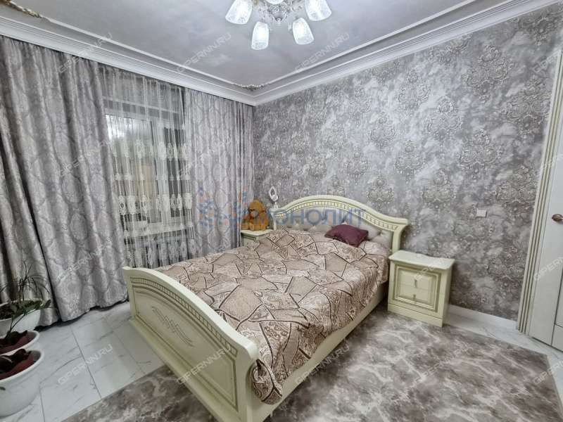 трёхкомнатная квартира на улице Движенцев дом 1