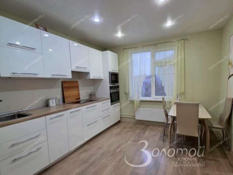 трёхкомнатная квартира на Южном бульваре дом 1