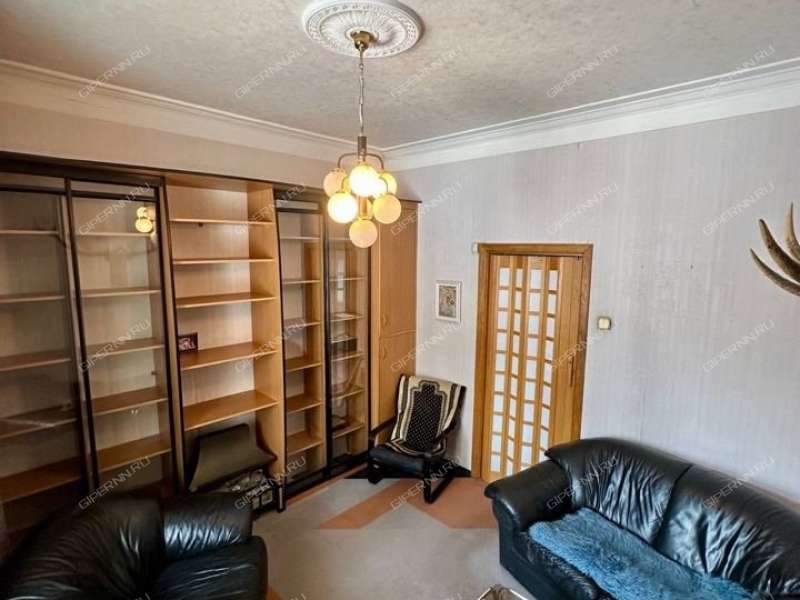 четырёхкомнатная квартира на улице Ватутина дом 2