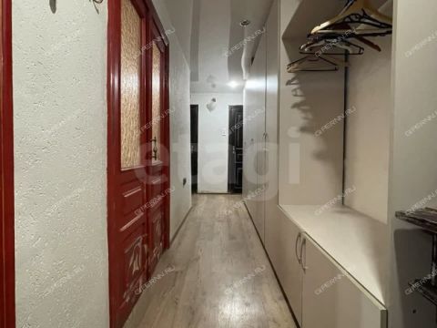 2-komnatnaya-ul-kovalihinskaya-d-64 фото