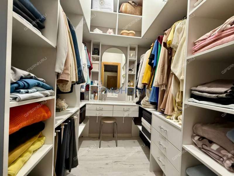 однокомнатная квартира на бульваре 60-летия Октября дом 23 к4