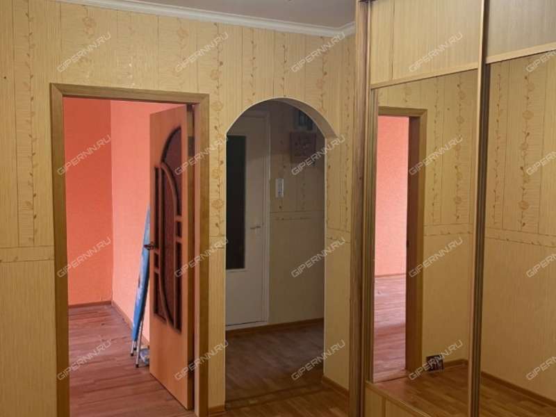 трёхкомнатная квартира в Центральном микрорайоне дом 10 город Выкса