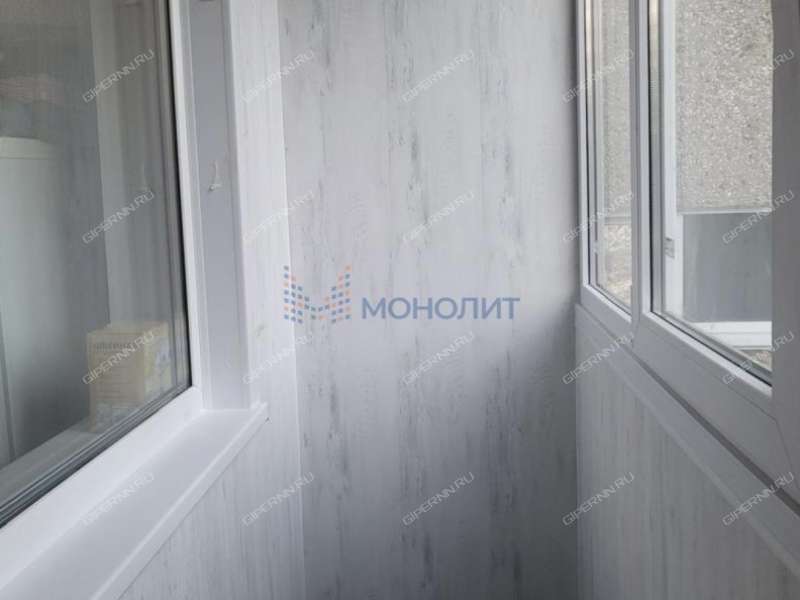 трёхкомнатная квартира на улице Коминтерна дом 16