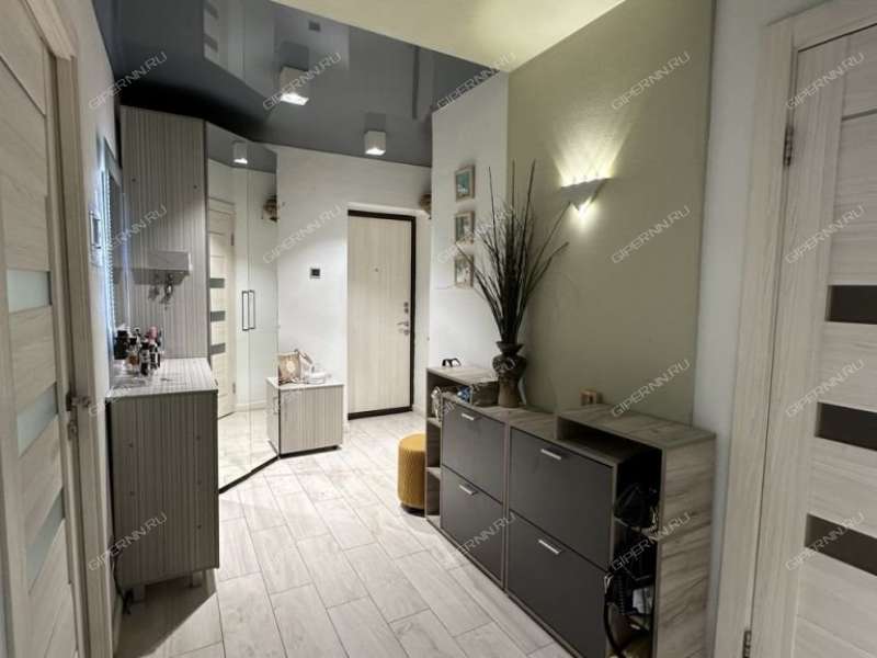 трёхкомнатная квартира на Октябрьской улице дом 5б город Дзержинск