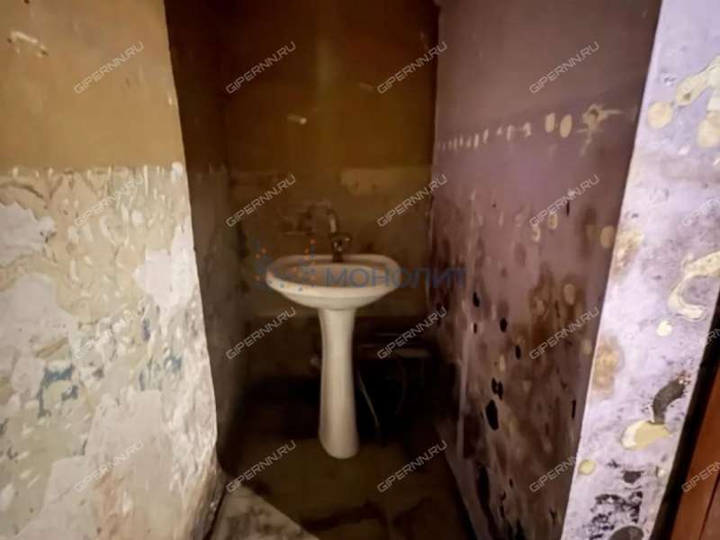 помещение под торговую площадь, производственную площадь на улице Куйбышева