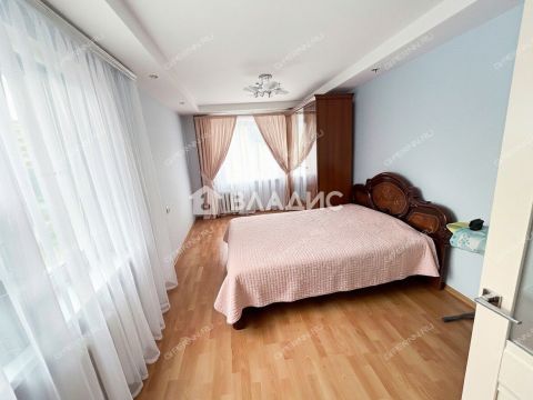 4-komnatnaya-pl-komsomolskaya-d-10-k2 фото