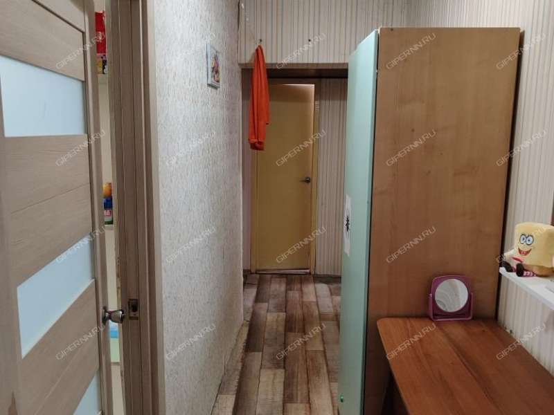 трёхкомнатная квартира на улице Челюскинцев дом 19