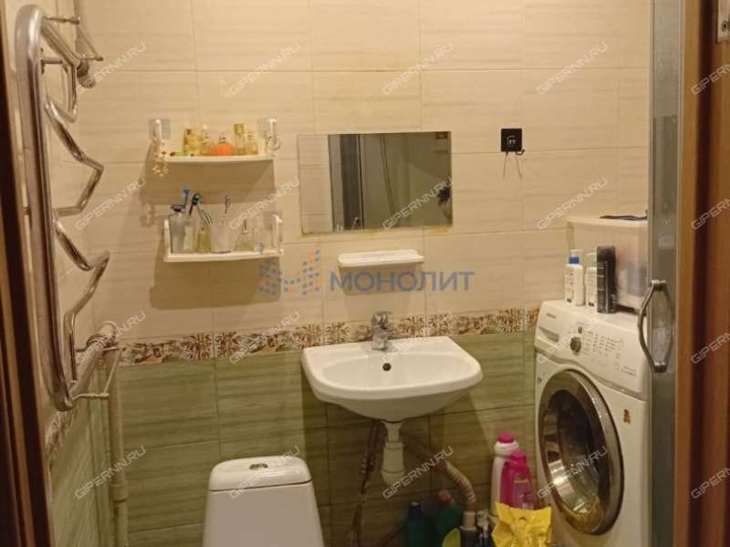 трёхкомнатная квартира на улице Энгельса дом 21