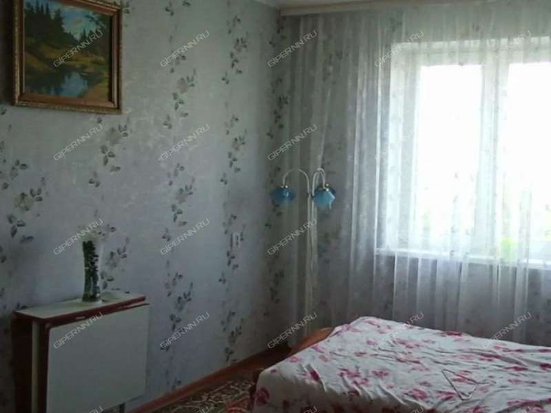 трёхкомнатная квартира на улице Политбойцов дом 8