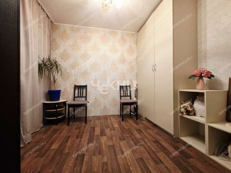 трёхкомнатная квартира на Планетной улице дом 38