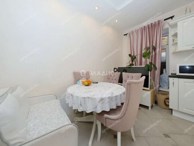 таунхаус на 424П