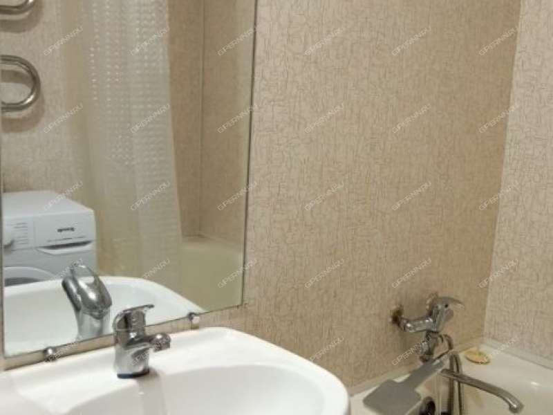 двухкомнатная квартира на сутки на улице Ногина дом 15