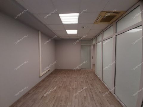 ul-maksima-gorkogo-d-121 фото