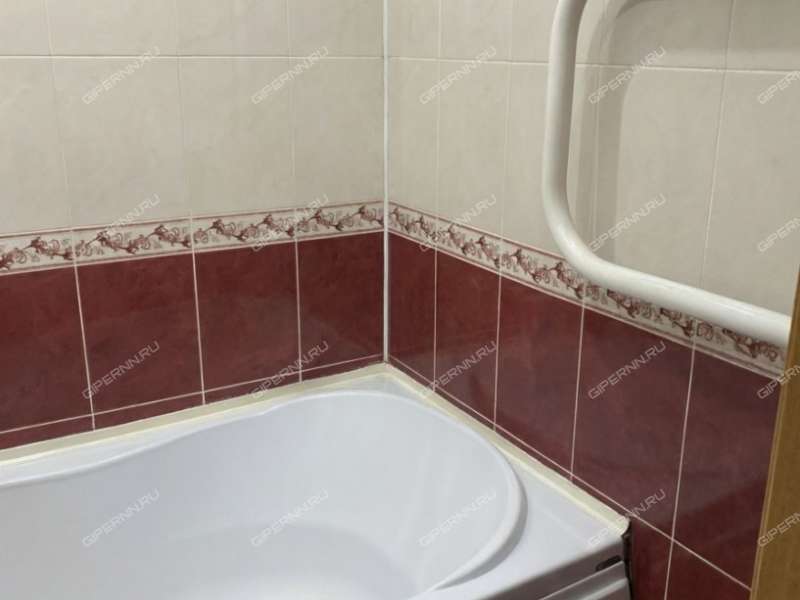 четырёхкомнатная квартира на улице Строкина дом 19